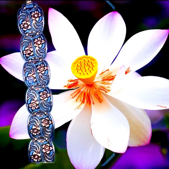 Antique Lotus Blossoms Bracelet - Picture 2 of 16